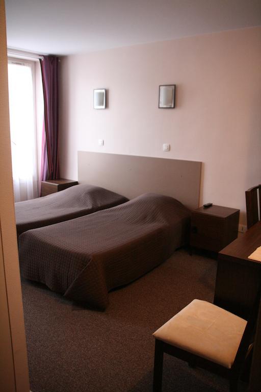 פריז Hotel Du Roussillon חדר תמונה